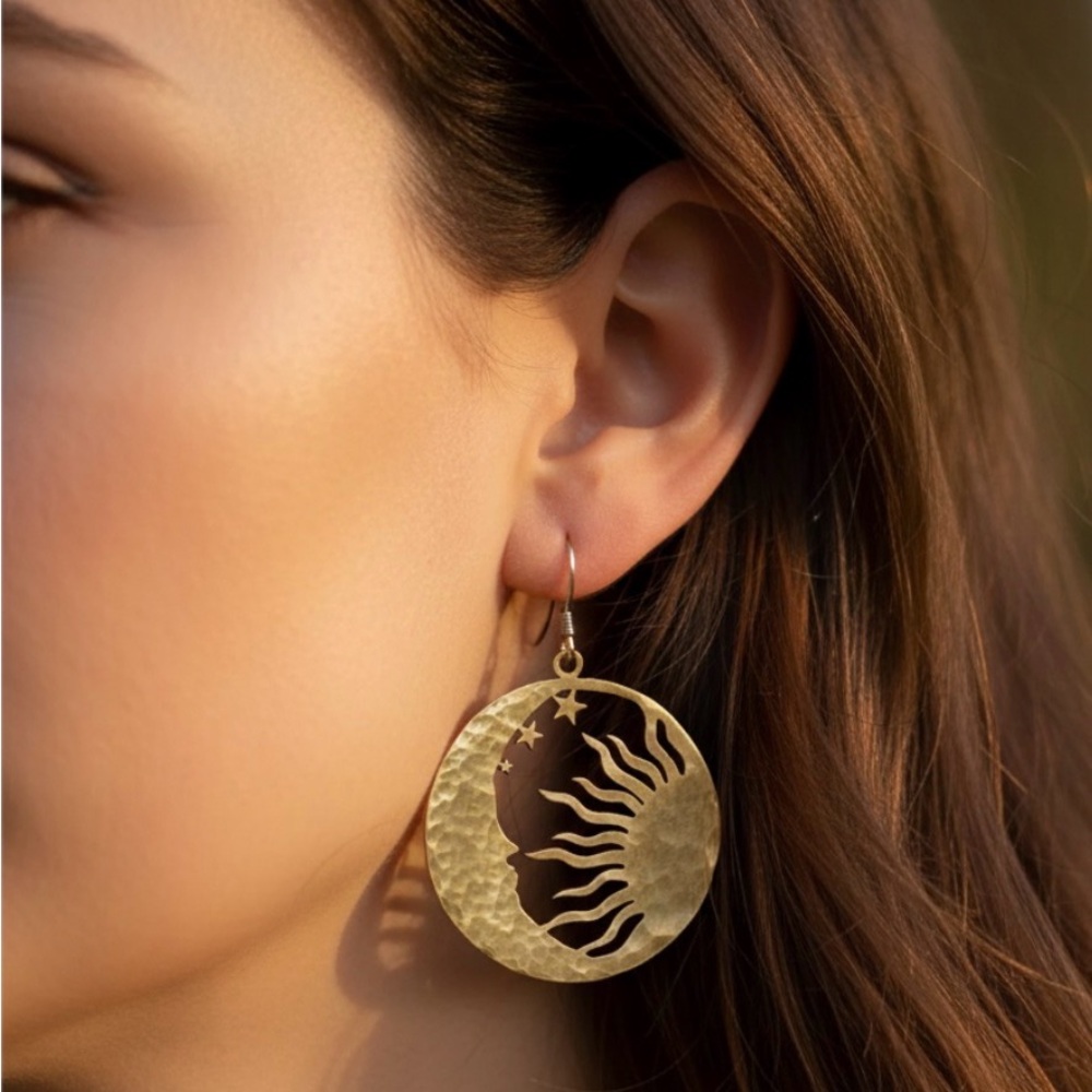 Gold Plated Sun and Moon Disc Earrings. New. - Picture 3 of 7